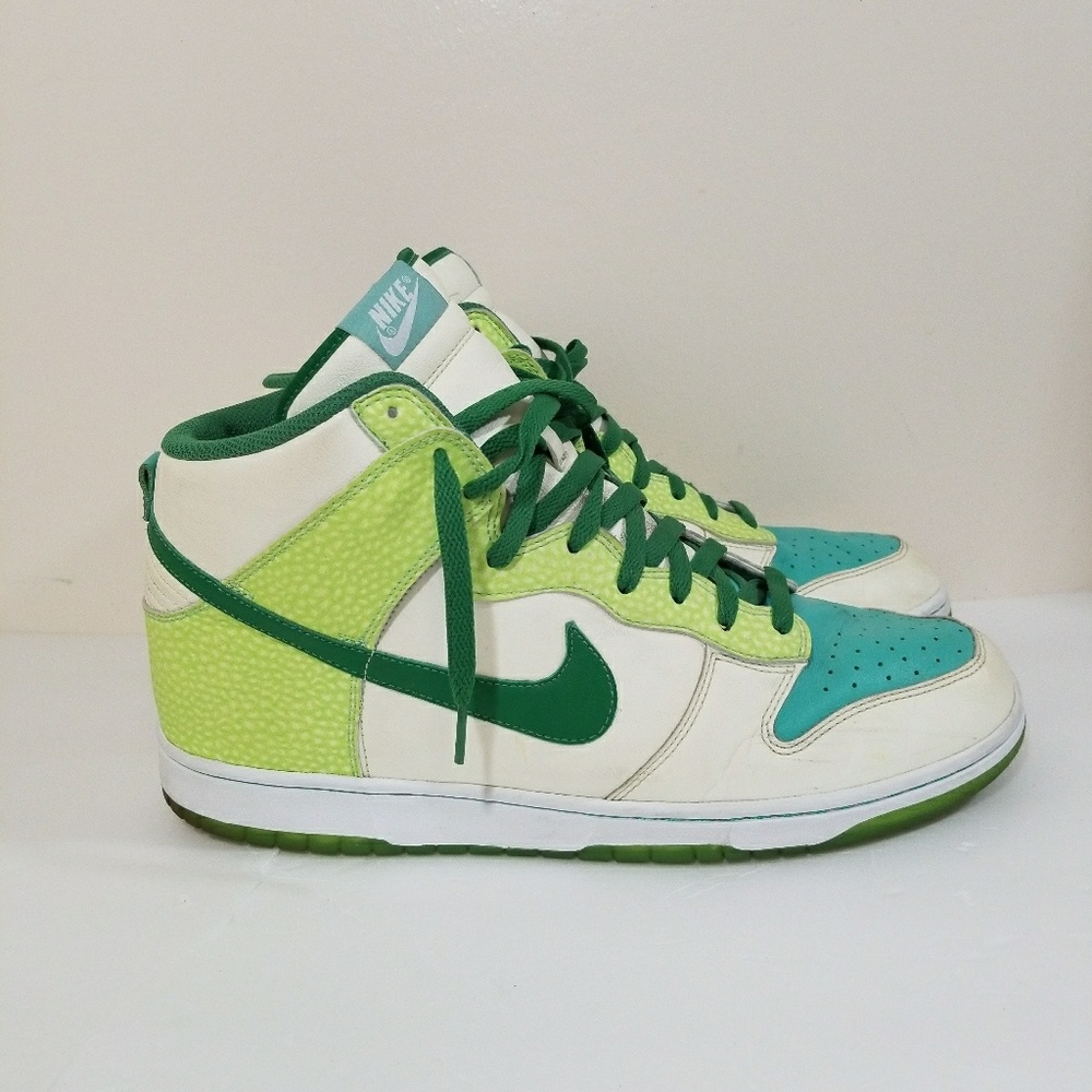 💸SOLD 💸NIKE DUNK HIGH PREMIUM - Picture 3 of 8